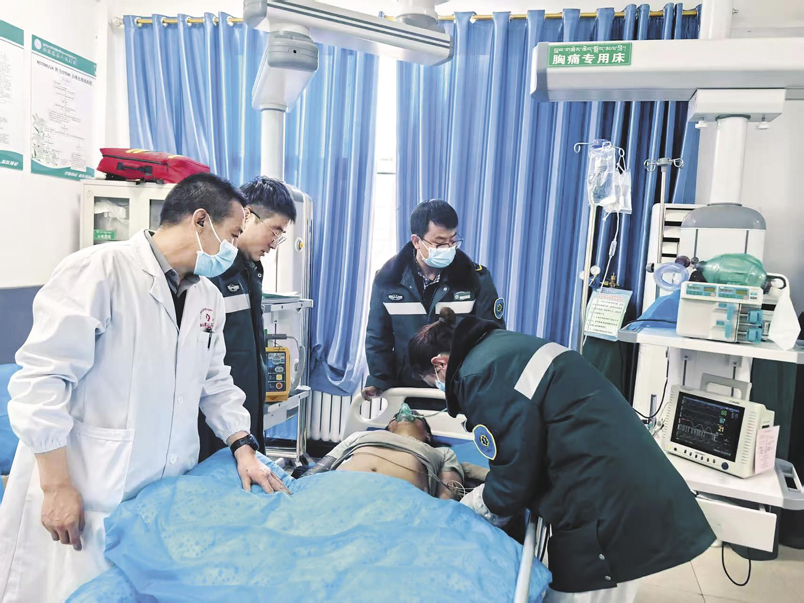 袁有义:《生命树》映照下的高原医者