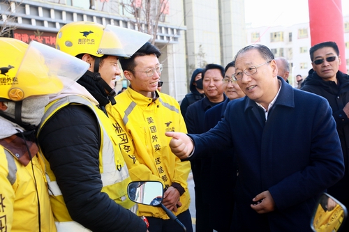 马吉孝深入玉树州为基层群团干部 宣讲十九届四中全会精神